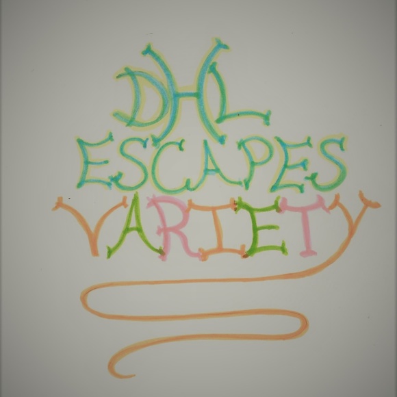 Vintage / gently used clothing & home goods - Picture 1 of 2